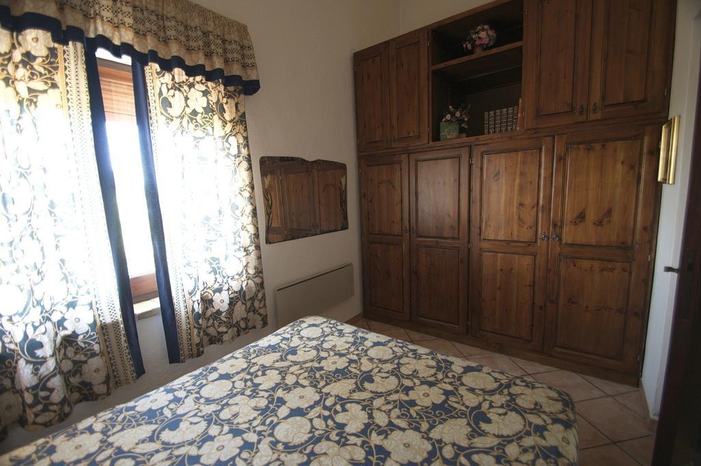 Casa Sa Carrubedda Βίλα SantʼAnna Arresi Δωμάτιο φωτογραφία