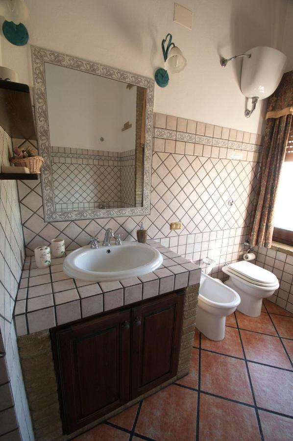 Casa Sa Carrubedda Βίλα SantʼAnna Arresi Εξωτερικό φωτογραφία